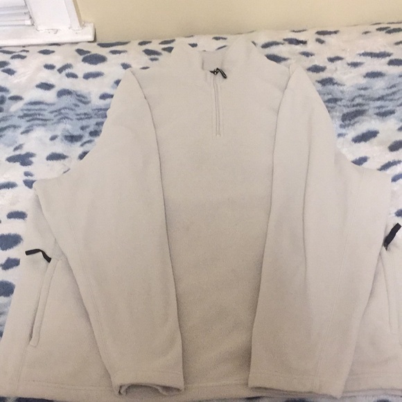 Cream flics - Picture 1 of 5